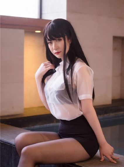 我邻居的妻子好色