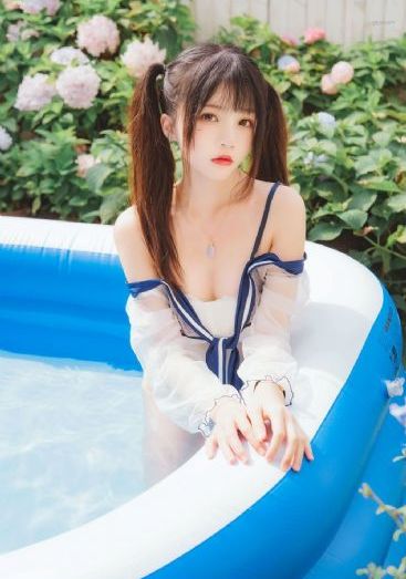 漂亮的保姆