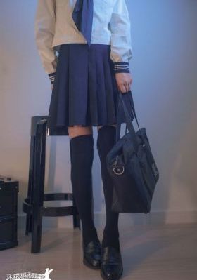 黑人把女学生弄到高潮电影